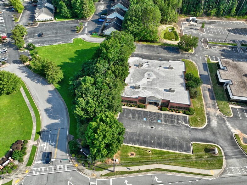 More Photos Of 500 W Lanier Ave, Fayetteville Land For Lease