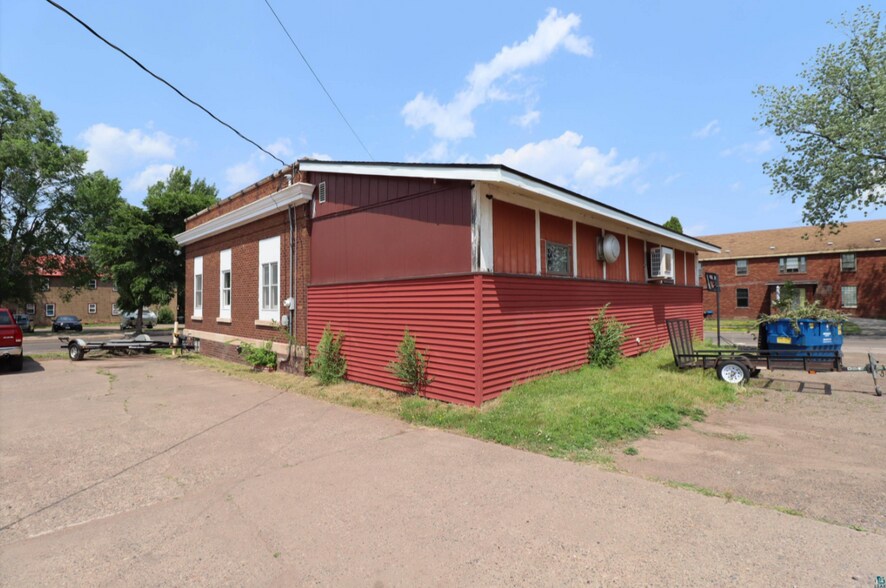 More Photos Of 220 Main St E, Ashland Office For Sale
