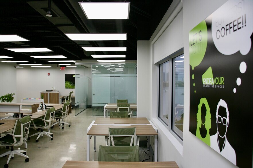 More Photos Of 17501 Biscayne Blvd, Aventura Office For Sale