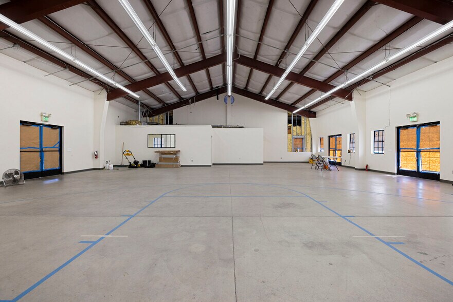 More Photos Of 3404 Shadowbrook Dr, Stockton Storefront Retail Office For Sale