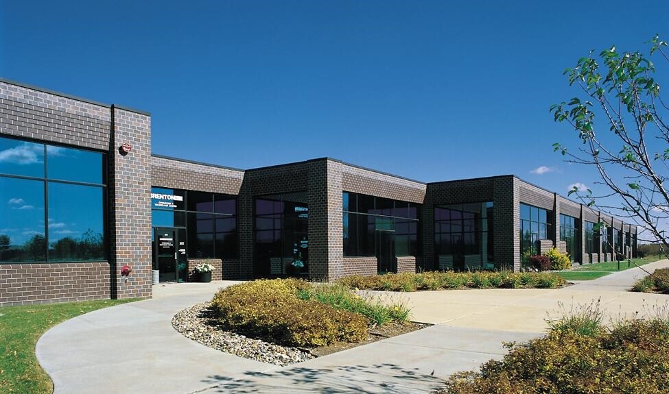 More Photos Of 6800 Lake Dr, West Des Moines Office For Lease