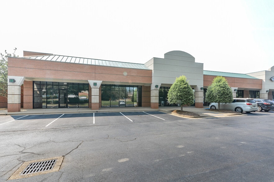 More Photos Of 17200 Chenal Pky, Little Rock Unknown For Lease