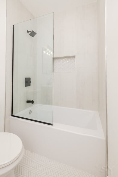 More Photos Of 544 Lawndale ave, Chicago Apartments For Sale