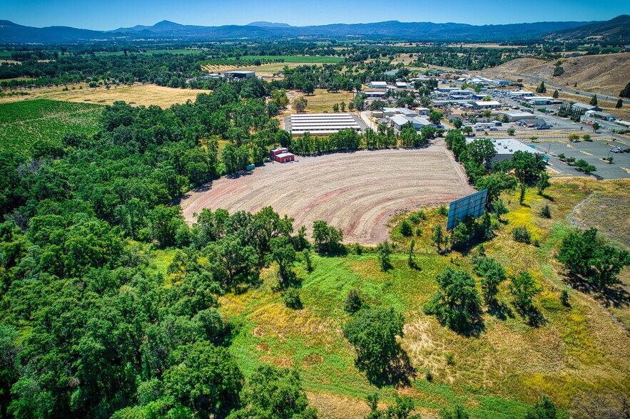 More Photos Of 52 Soda Bay Rd, Lakeport Movie Theatre For Sale