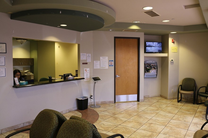 More Photos Of 4110 N 108th Ave, Phoenix Medical For Sale