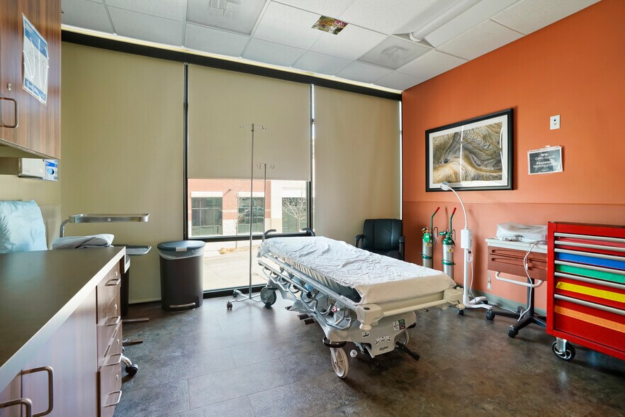 More Photos Of 10120 E Dry Creek Rd, Centennial Medical For Sale