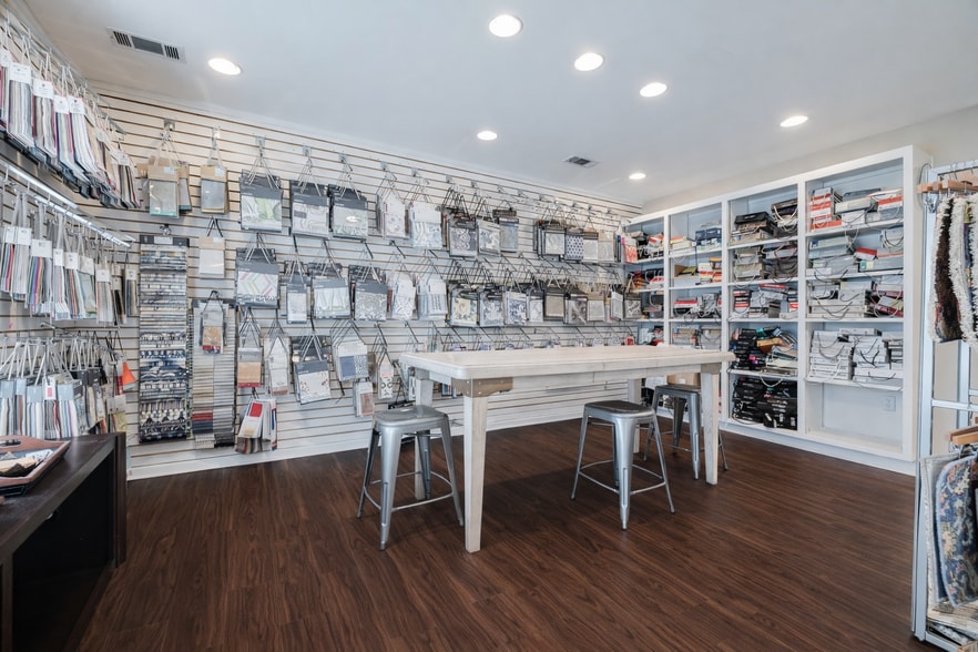 More Photos Of 8 Commerce Pl, Savannah Loft Creative Space For Sale