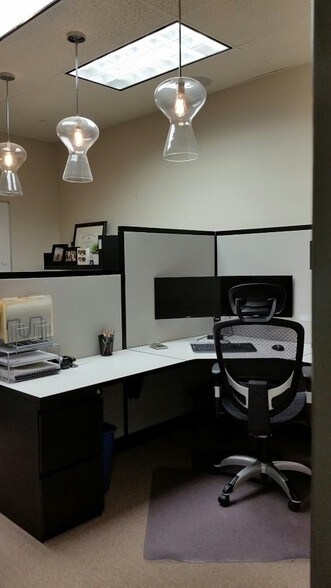 More Photos Of 18662-18678 SW Boones Ferry Rd, Tualatin Apartments For Lease