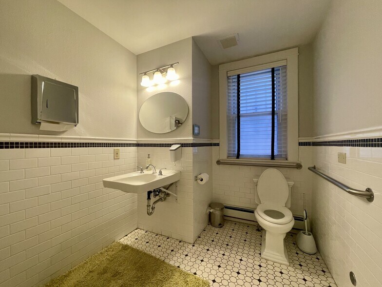 More Photos Of 1000 E 16th Ave, Denver Office Residential For Sale