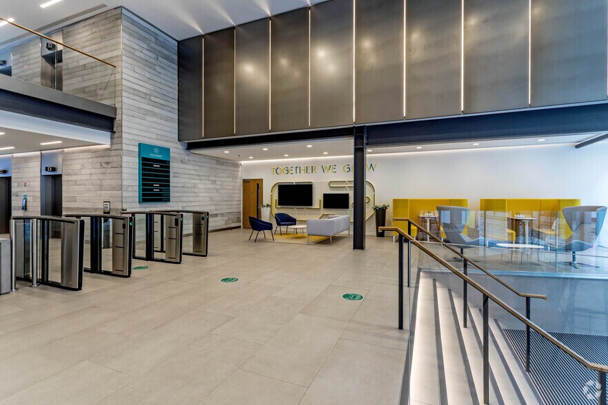 More Photos Of 77 Fulham Palace Rd, London Coworking Space