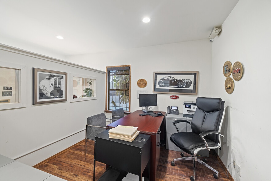 More Photos Of 1063 Colorado Blvd, Los Angeles Medical For Sale