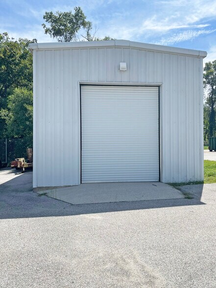 More Photos Of , Laurel Unknown For Sale