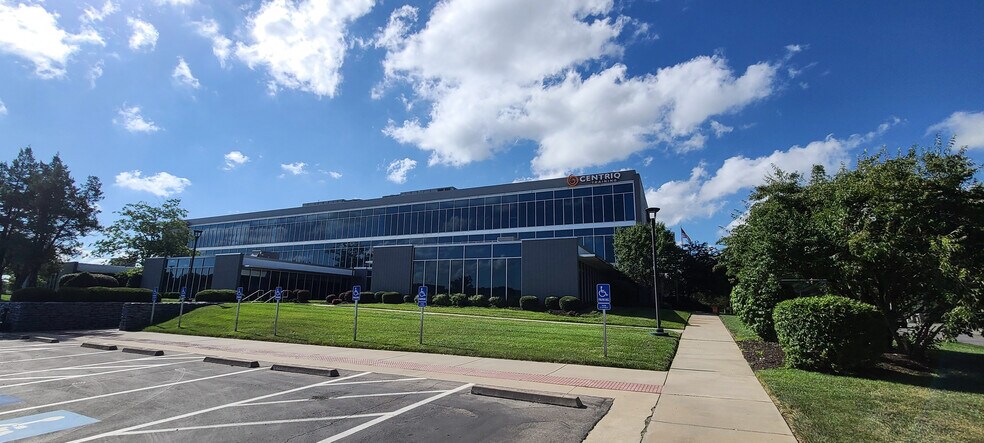 More Photos Of 1740 W 92nd St, Kansas City Office For Lease