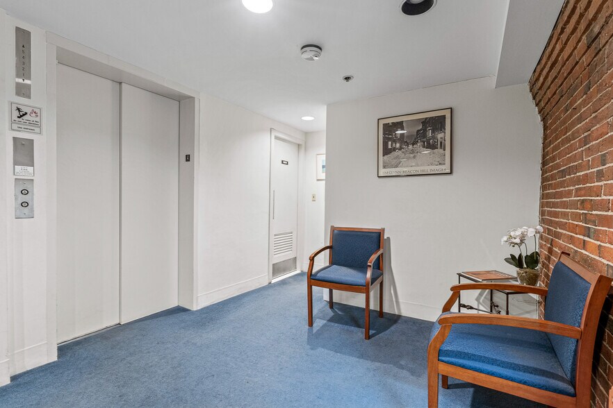 More Photos Of 21 Merchants Row, Boston Loft Creative Space For Sale