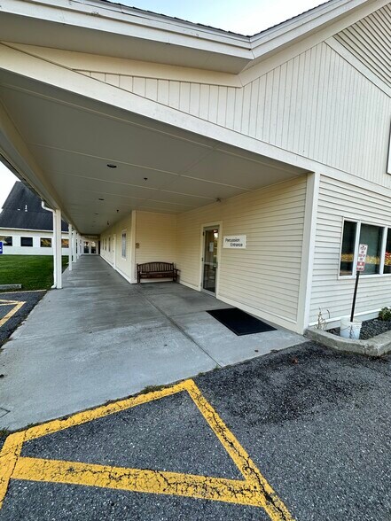 More Photos Of 36 King St, Littleton Specialty For Sale