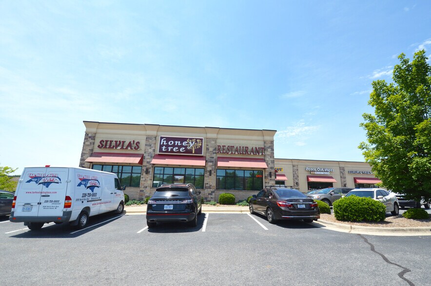 More Photos Of 150-190 Hanes Mill Ct, Winston-Salem Storefront For Sale
