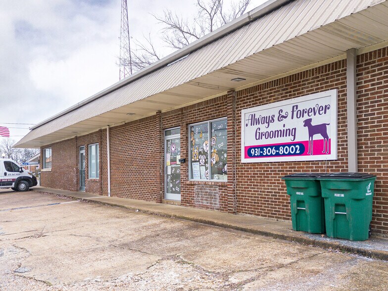 More Photos Of 200 Linden Ave, Hohenwald Loft Creative Space For Sale