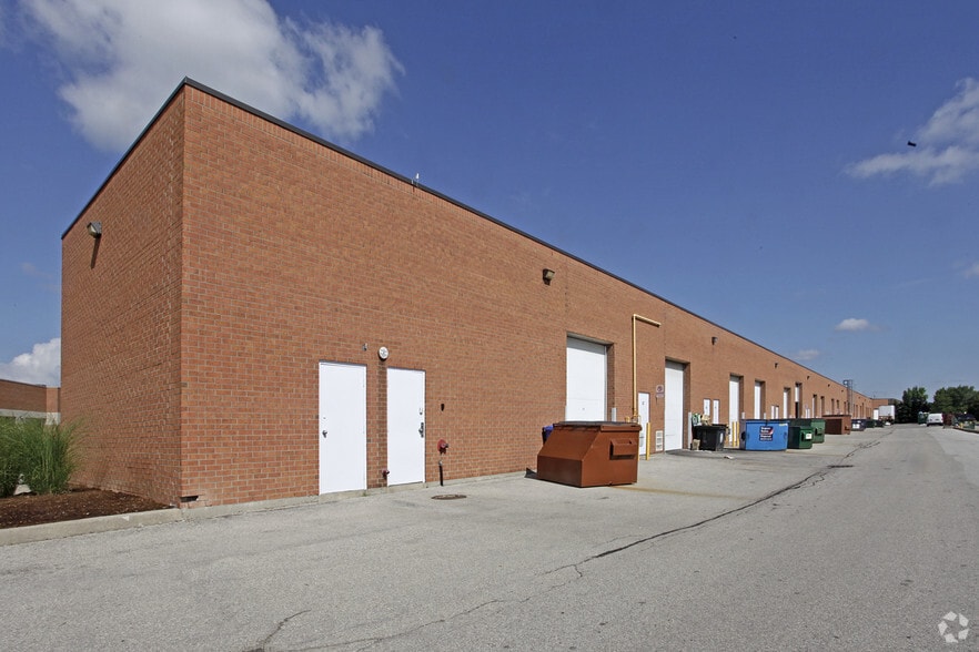 More Photos Of 3176 Ridgeway Dr, Mississauga Light Manufacturing For Lease