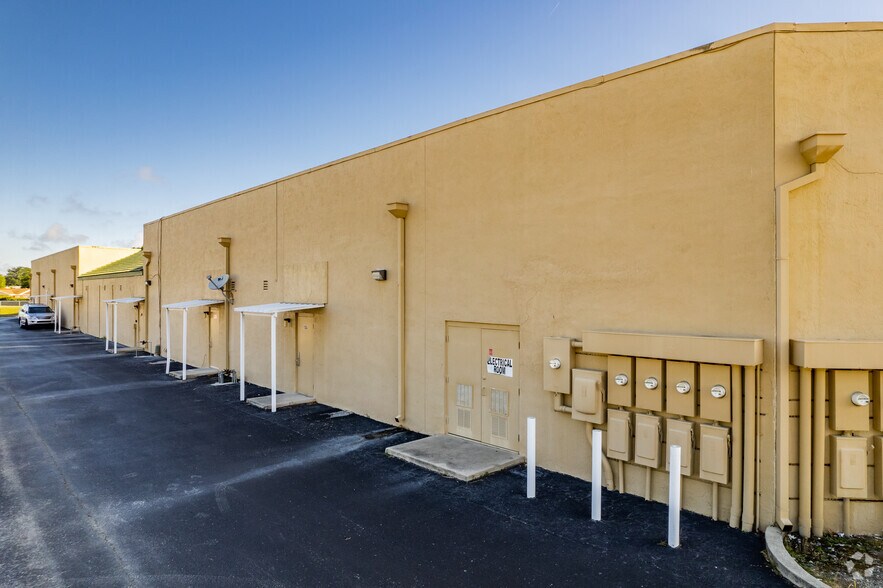 More Photos Of 17820 SE 109th Ave, Summerfield Medical For Lease