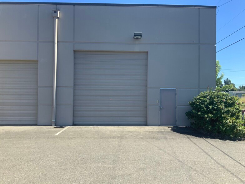 More Photos Of 901 Algona Blvd N, Auburn Warehouse For Sale