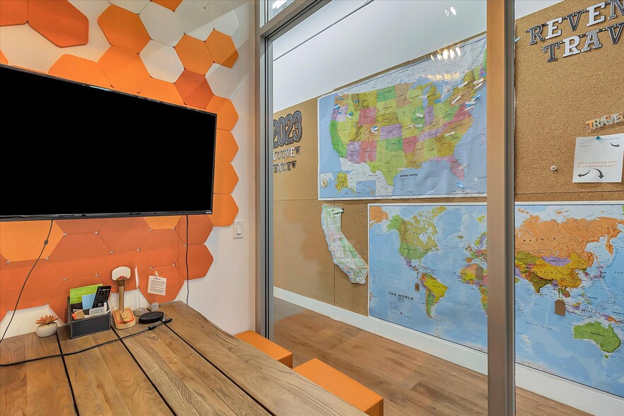 More Photos Of 260 Main St, Redwood City Loft Creative Space For Sale