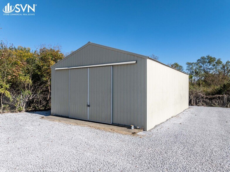 More Photos Of 121 Kemper Dr, Nicholasville Warehouse For Lease