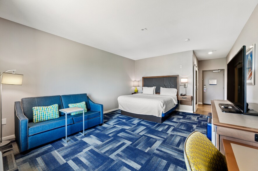 More Photos Of 151 Bunton Creek Rd, Kyle Hotel For Sale