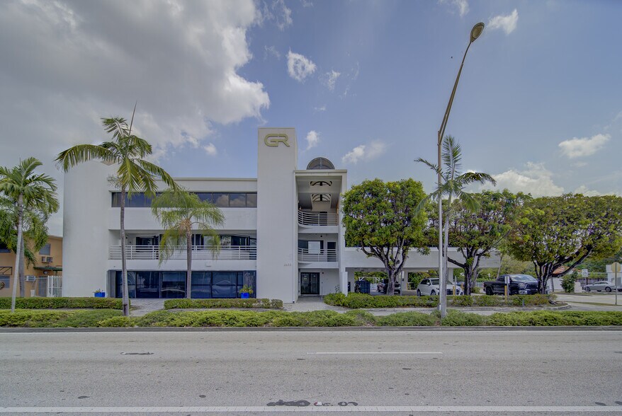 More Photos Of 2455 SW 27th Ave, Miami Medical For Lease