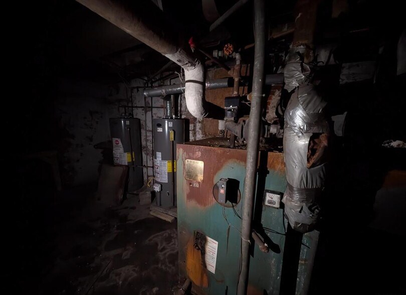 More Photos Of 601-609 NE Perry Ave, Peoria Apartments For Sale