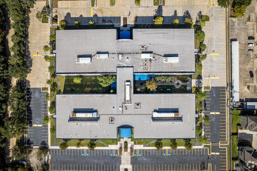 More Photos Of 10777 Clay Rd, Houston Office For Lease