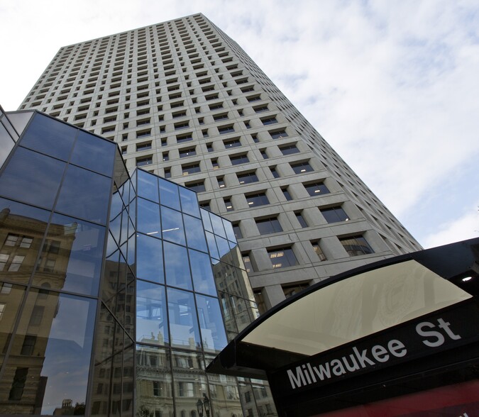 Primary Photo Of 411 E Wisconsin Ave, Milwaukee Office For Lease