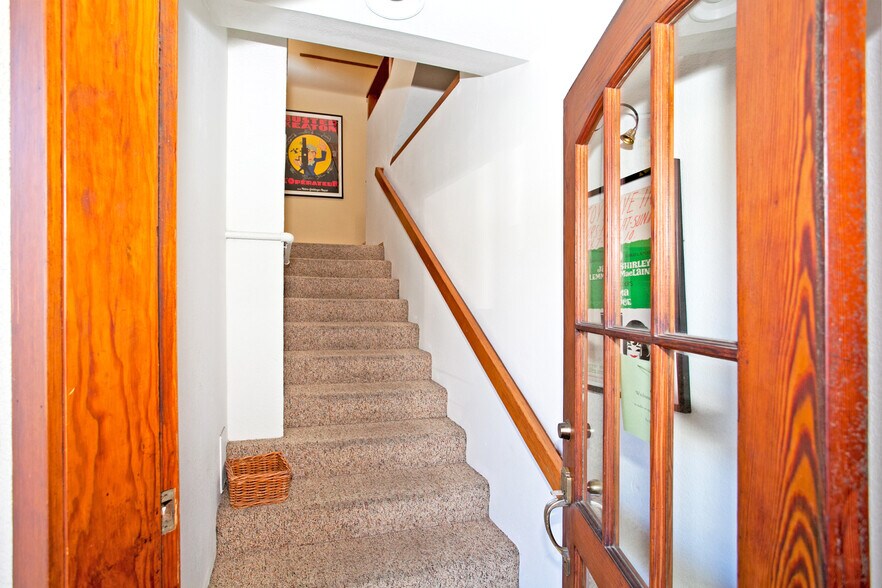 More Photos Of 1734 Solano Ave, Berkeley Office For Lease