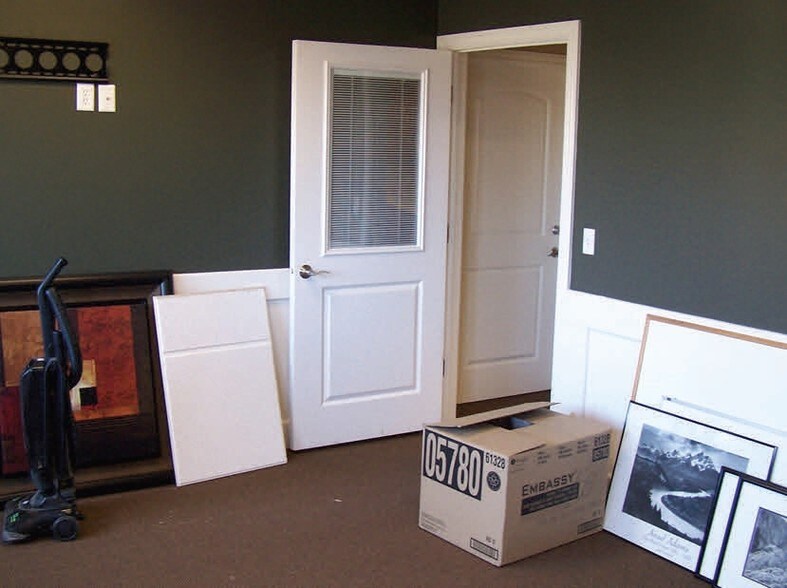 More Photos Of 952 Chambers St, Ogden Office For Sale