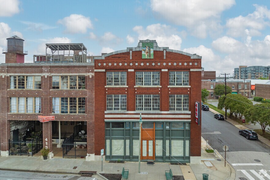 More Photos Of 409 S Main St, Memphis General Retail For Sale