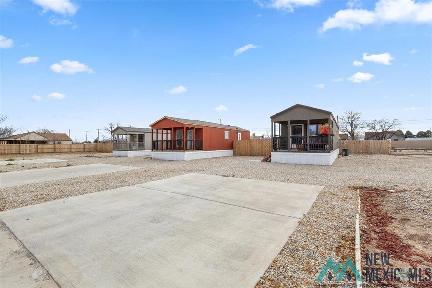 More Photos Of 208 E Mathews St, Roswell Manufactured Housing Mobile Home Park For Sale