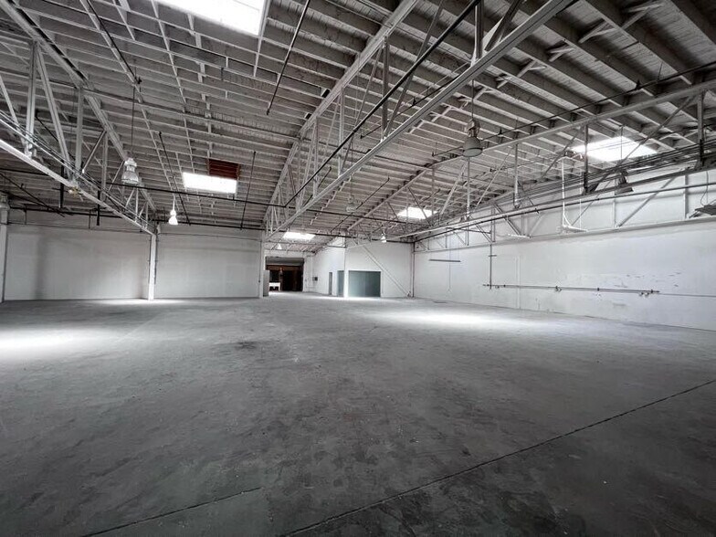 Primary Photo Of 1850 Campbell St, Oakland Light Distribution For Lease