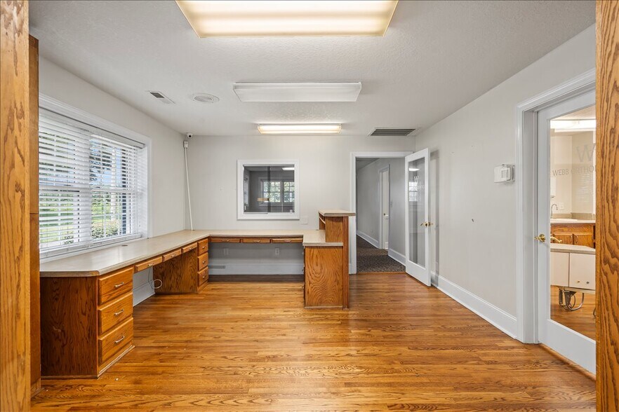More Photos Of 492 W Main St, Forest City Freestanding For Sale