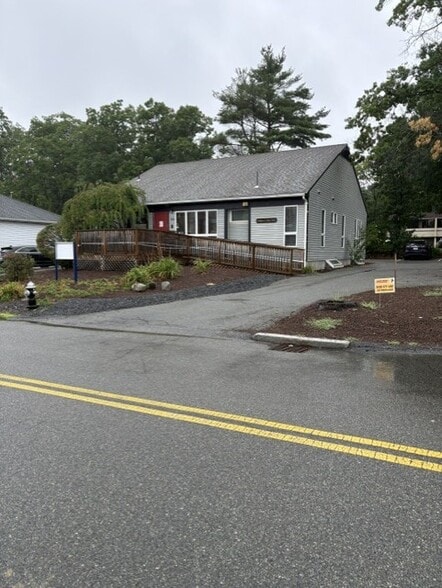 Primary Photo Of 166 Quincy Ave, Brockton Medical For Sale