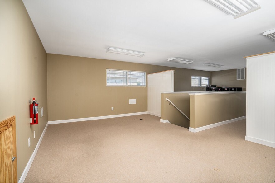 More Photos Of 4025 Capital Dr, Rocky Mount Office For Sale