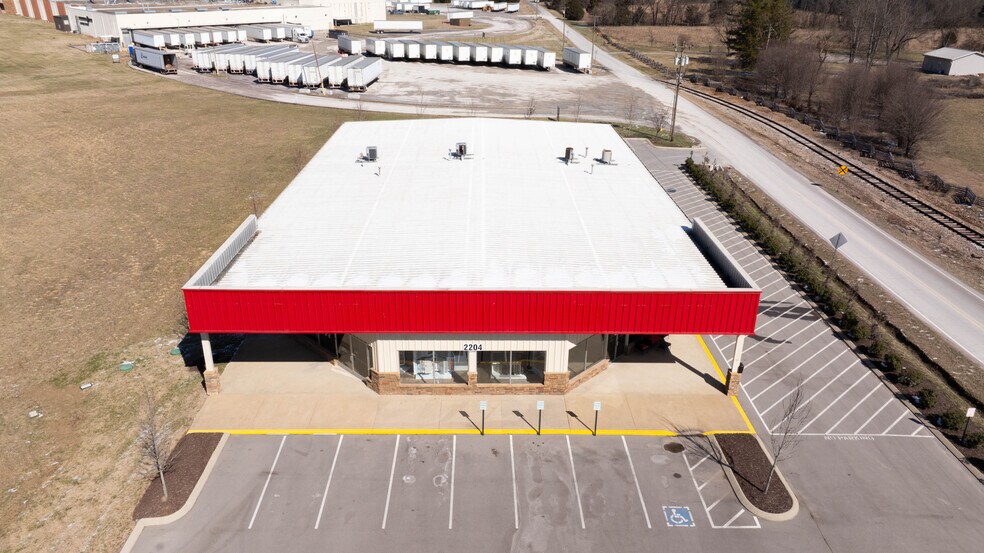 More Photos Of 2204 NW Broad St, Murfreesboro Freestanding For Sale