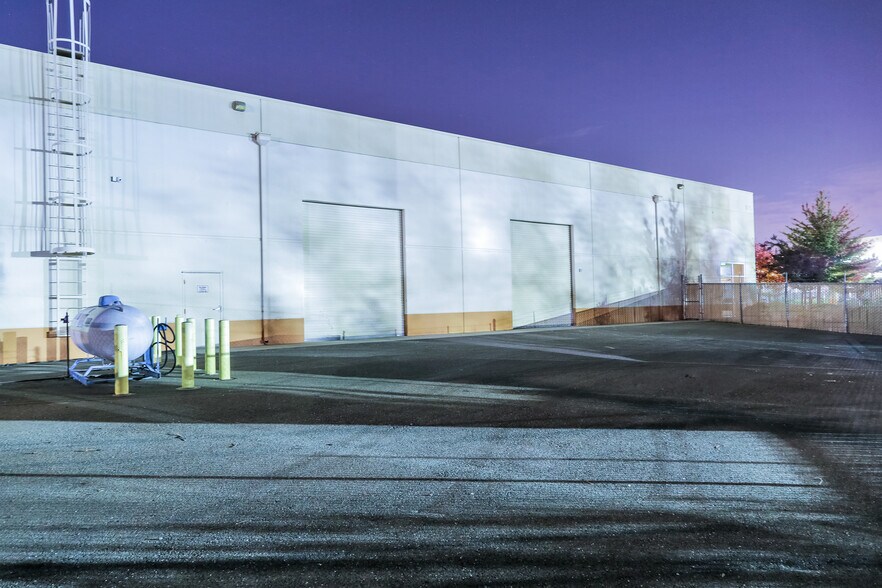 More Photos Of 9175 Union Park Way, Elk Grove Warehouse For Lease
