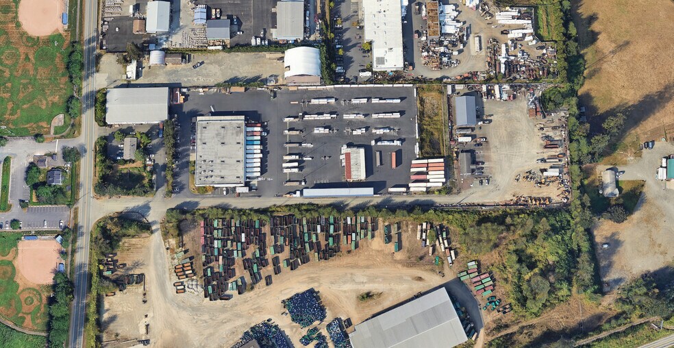 More Photos Of 20401 Broadway Ave, Snohomish Industrial For Lease