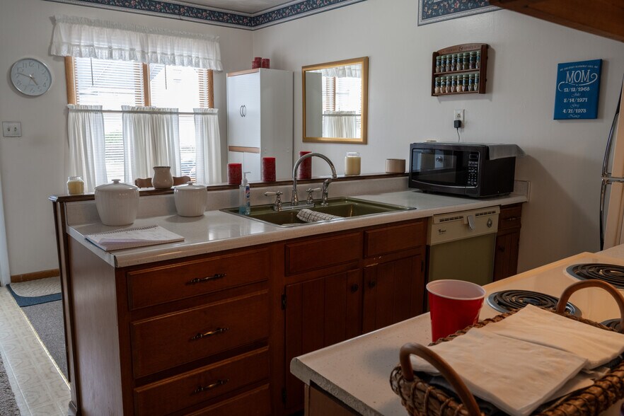 More Photos Of 1500 Summit St, Portsmouth Apartments For Sale