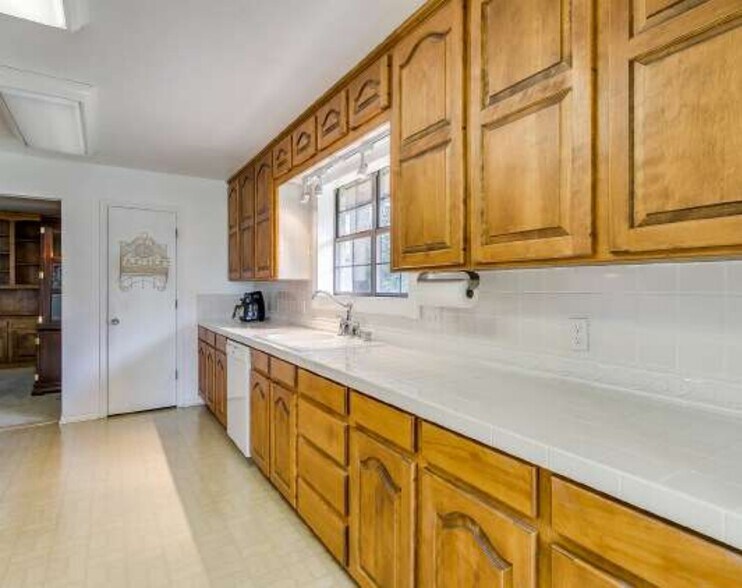 More Photos Of 3433 E Highway 199, Springtown Land For Sale