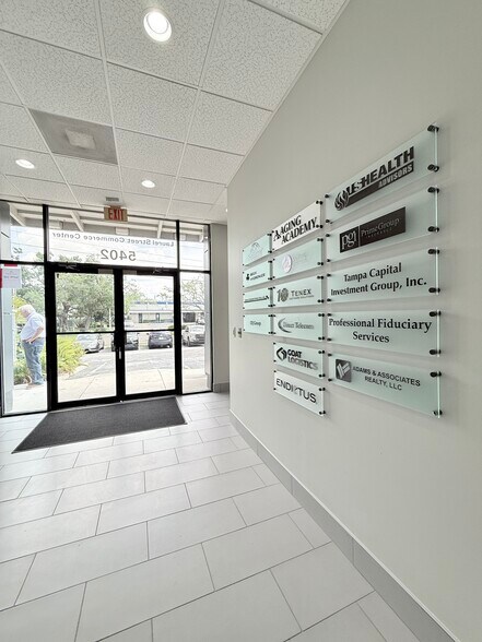 More Photos Of 5402 W Laurel St, Tampa Loft Creative Space For Lease
