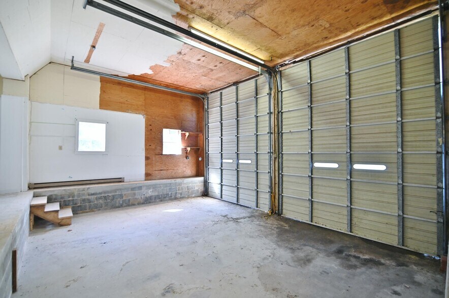 More Photos Of 1759 US Hwy Bsn 340 W, Stanley Auto Dealership For Sale