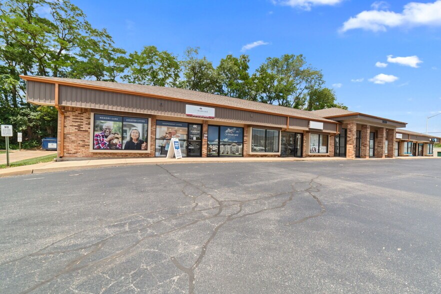 More Photos Of 3910 S Old Highway 94, Saint Charles Unknown For Lease