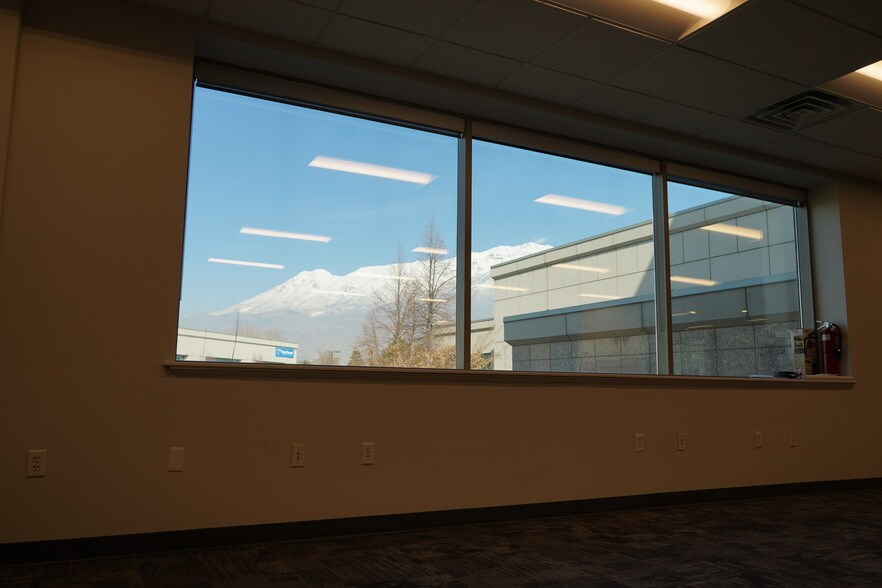 More Photos Of 480-518 W 800 N, Orem Medical For Lease