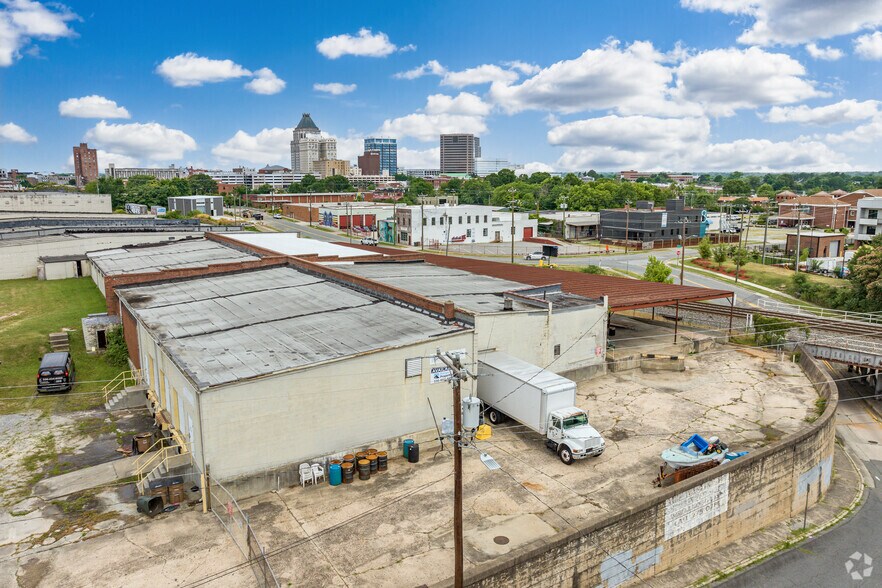 More Photos Of 517 Medley St, Greensboro Industrial For Sale