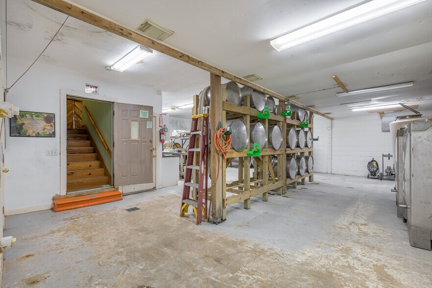 More Photos Of 1441 Salem Rd, Brenham Specialty For Sale